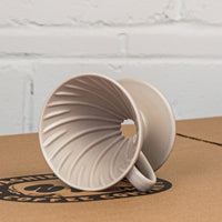Hario - V60-02 Dripper céramique - couleur Dune