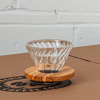 HARIO - DRIPPER V60 - 02 en verre et bois d'olive