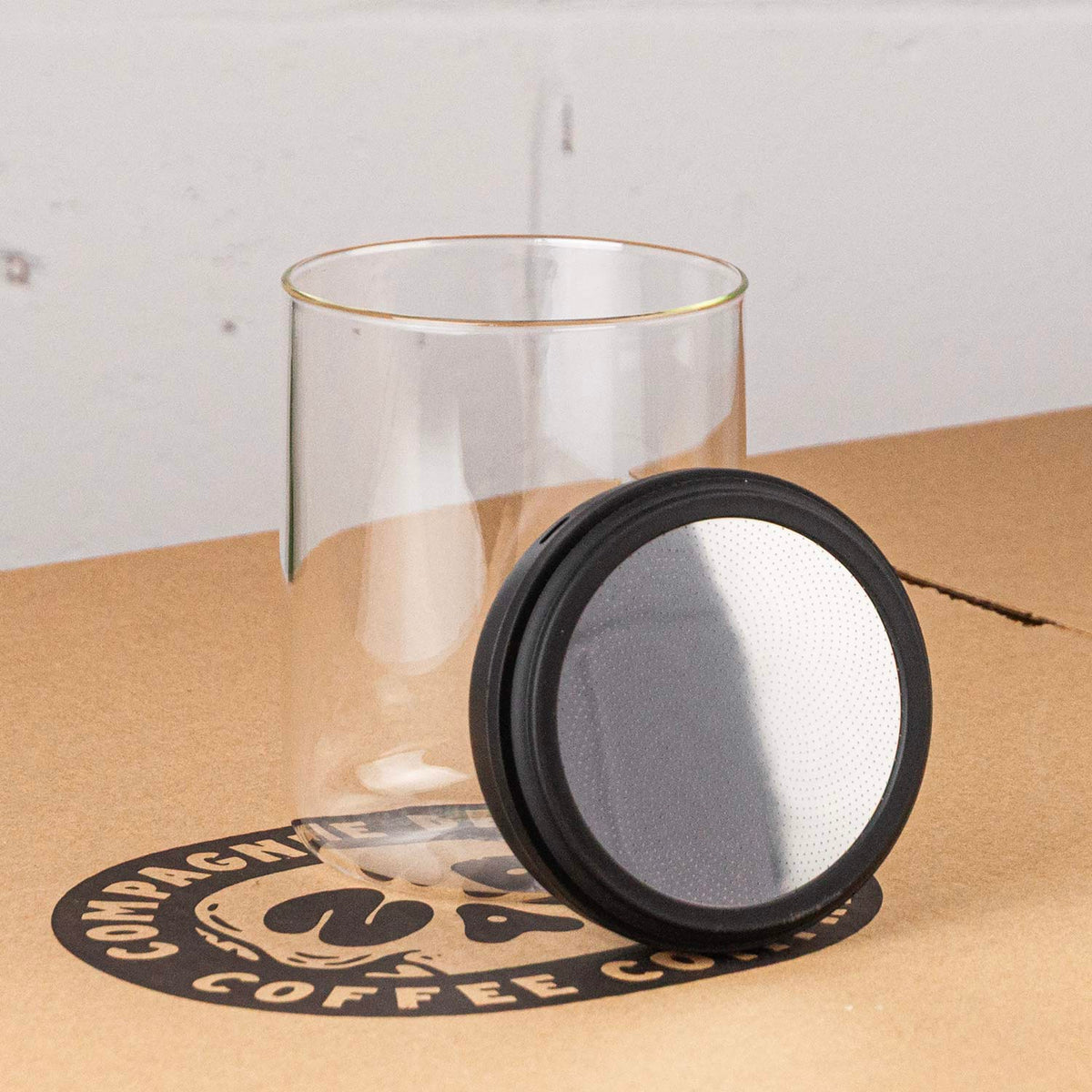 FELLOW - Electric Atmos - Vacuum storage