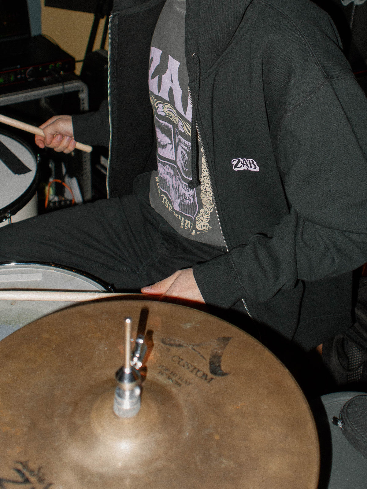 ZIP UP HOODIE - PLAISIRS INCONNUS